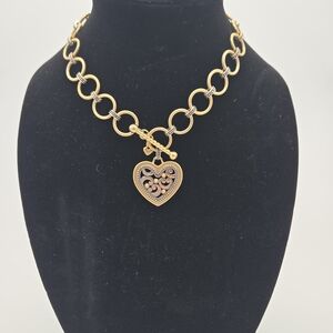 Chic Gold Heart Pendant Necklace